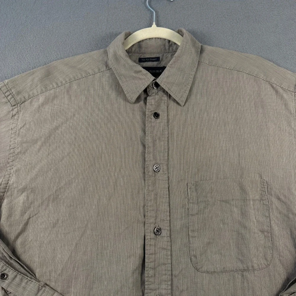 Banana Republic Mens Large Khaki Two Ply Cotton Long Sleeve Button Down Shirt